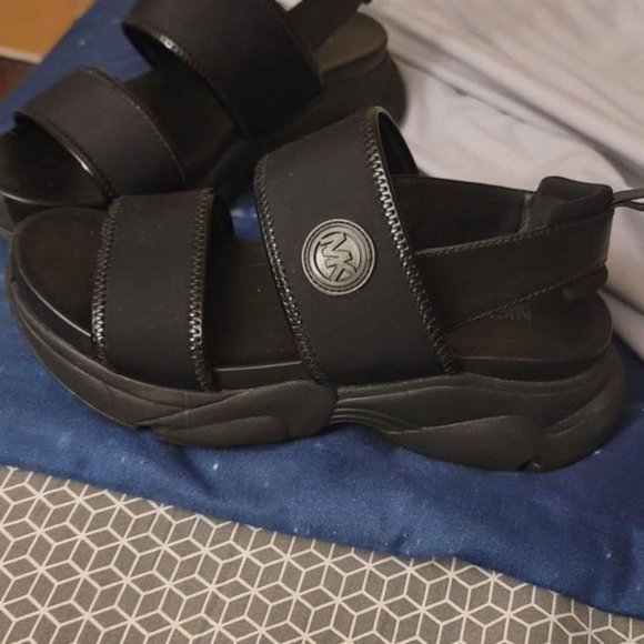 MK wedge sandals, size 6 - Picture 3 of 5